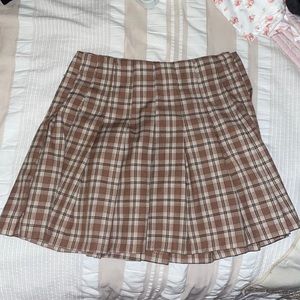 Brown mini skirt